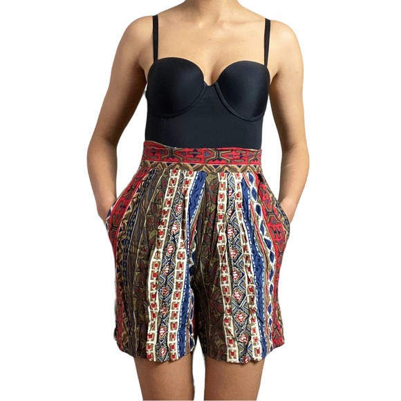 Vintage 90s Boho Patterned Shorts - Picture 5 of 5